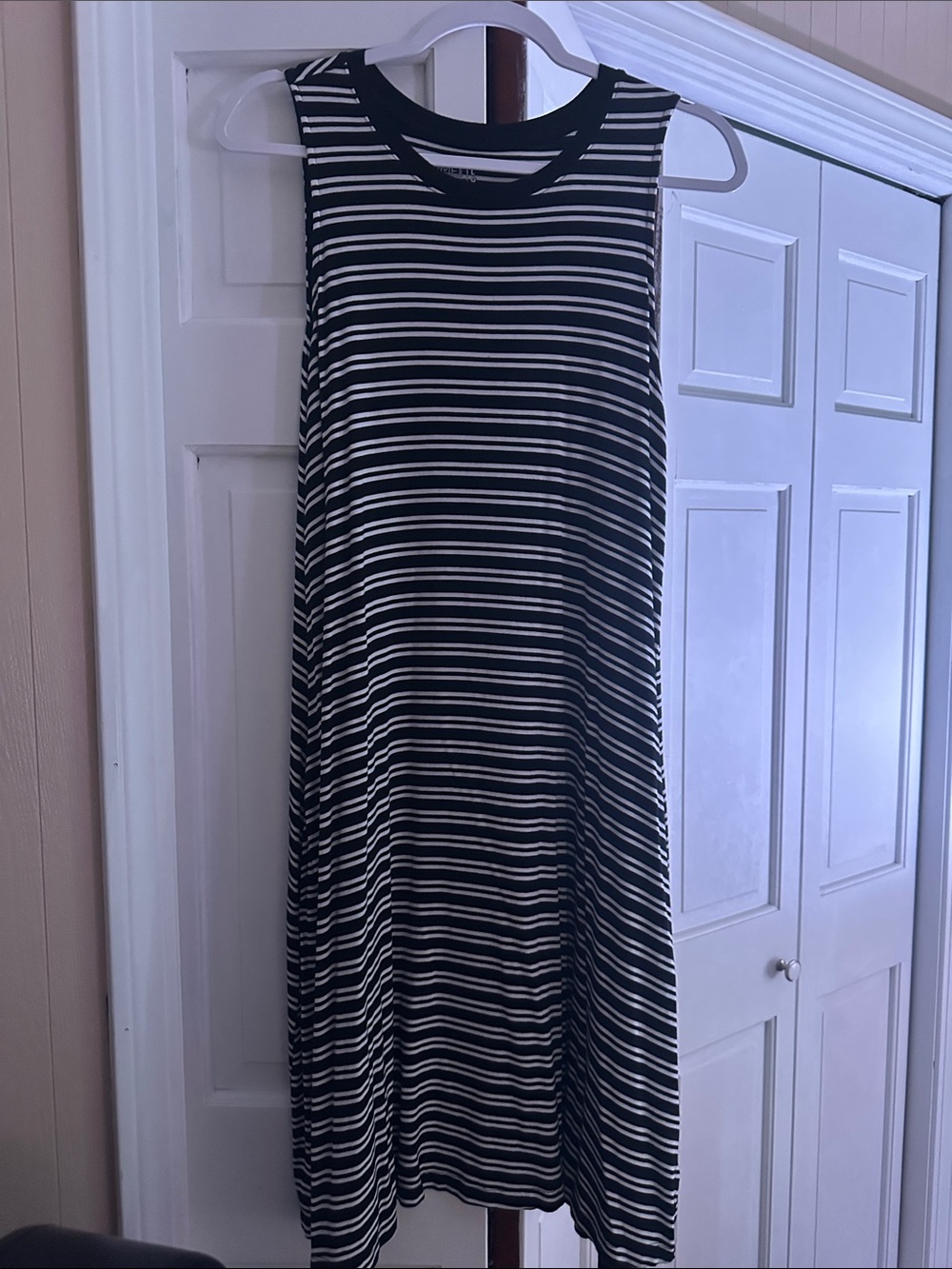 Time and Tru Black and White Striped Sleeveless Midi Dress with Pockets